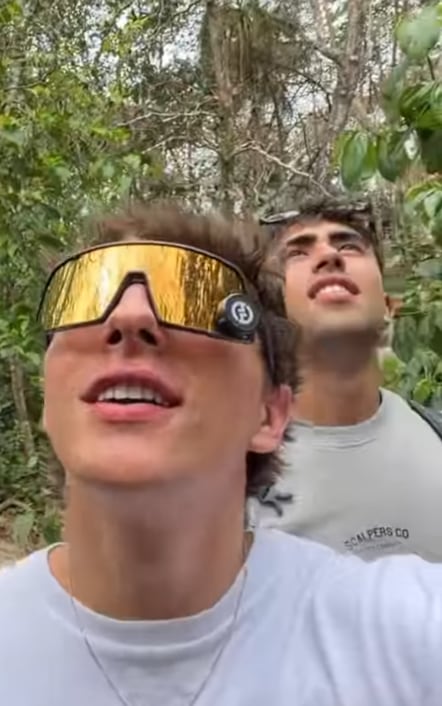 Vlguero español Pakow de visita por primera vez en Costa Rica