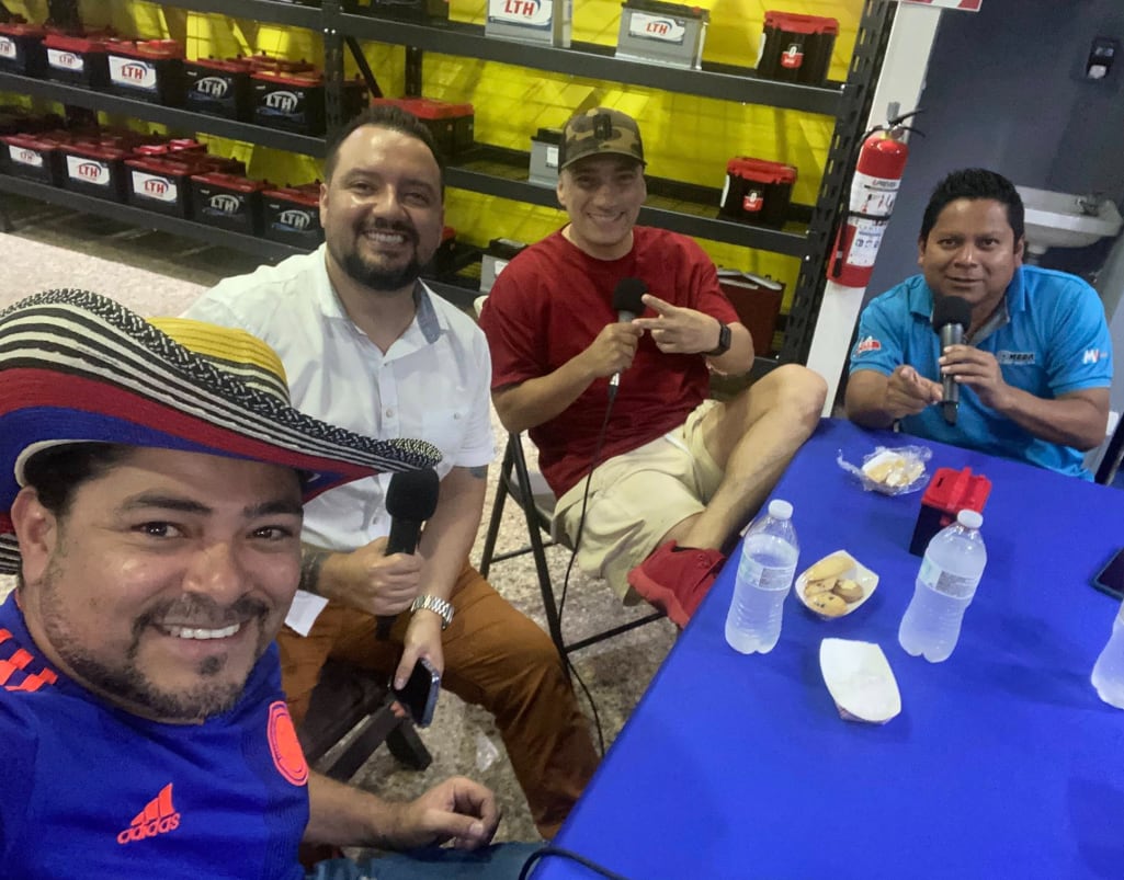 Johnny Barrantes "El Parce", humorista del Manicomio de la risa de radio Omega.