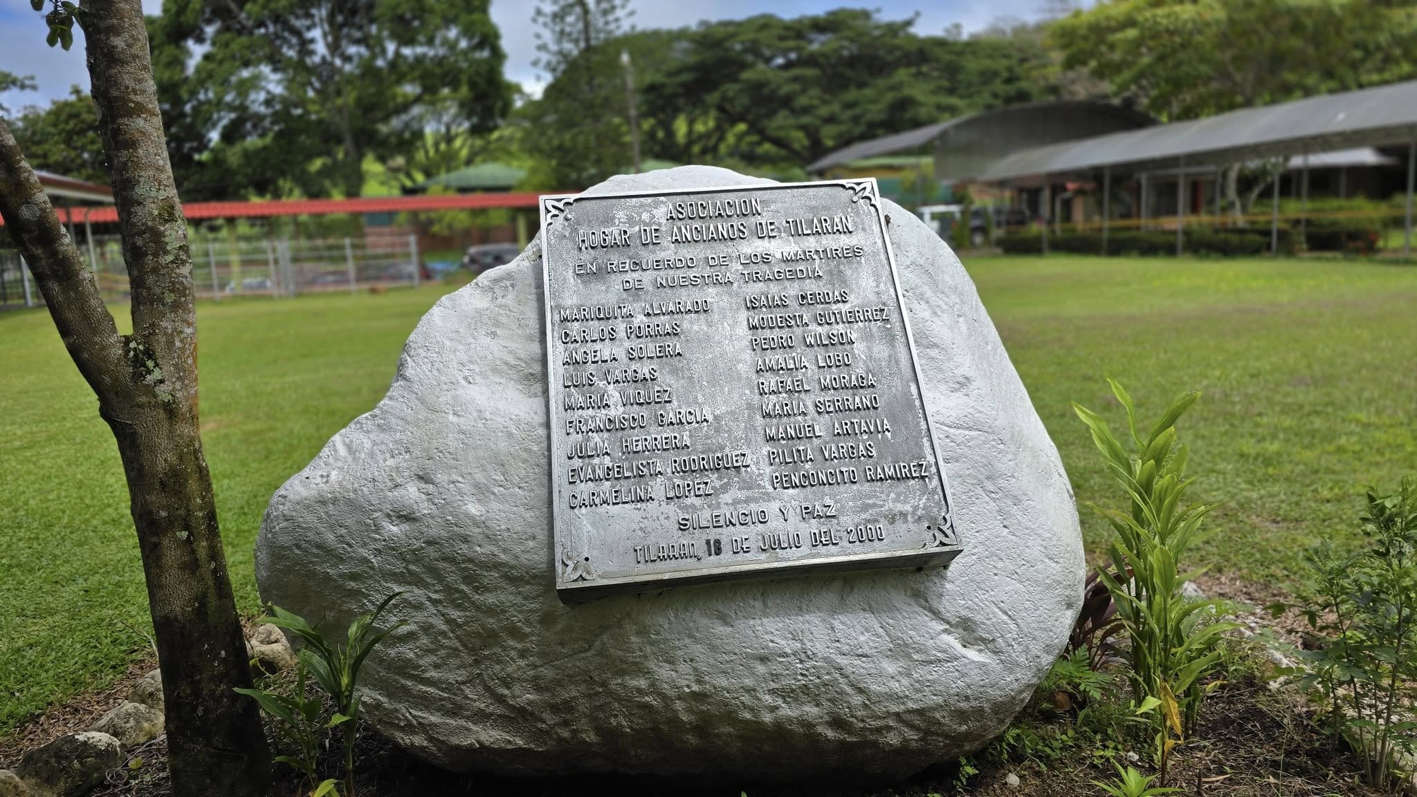 Incendio en hogar de ancianos Tilarán ocurrido en el 2000.
