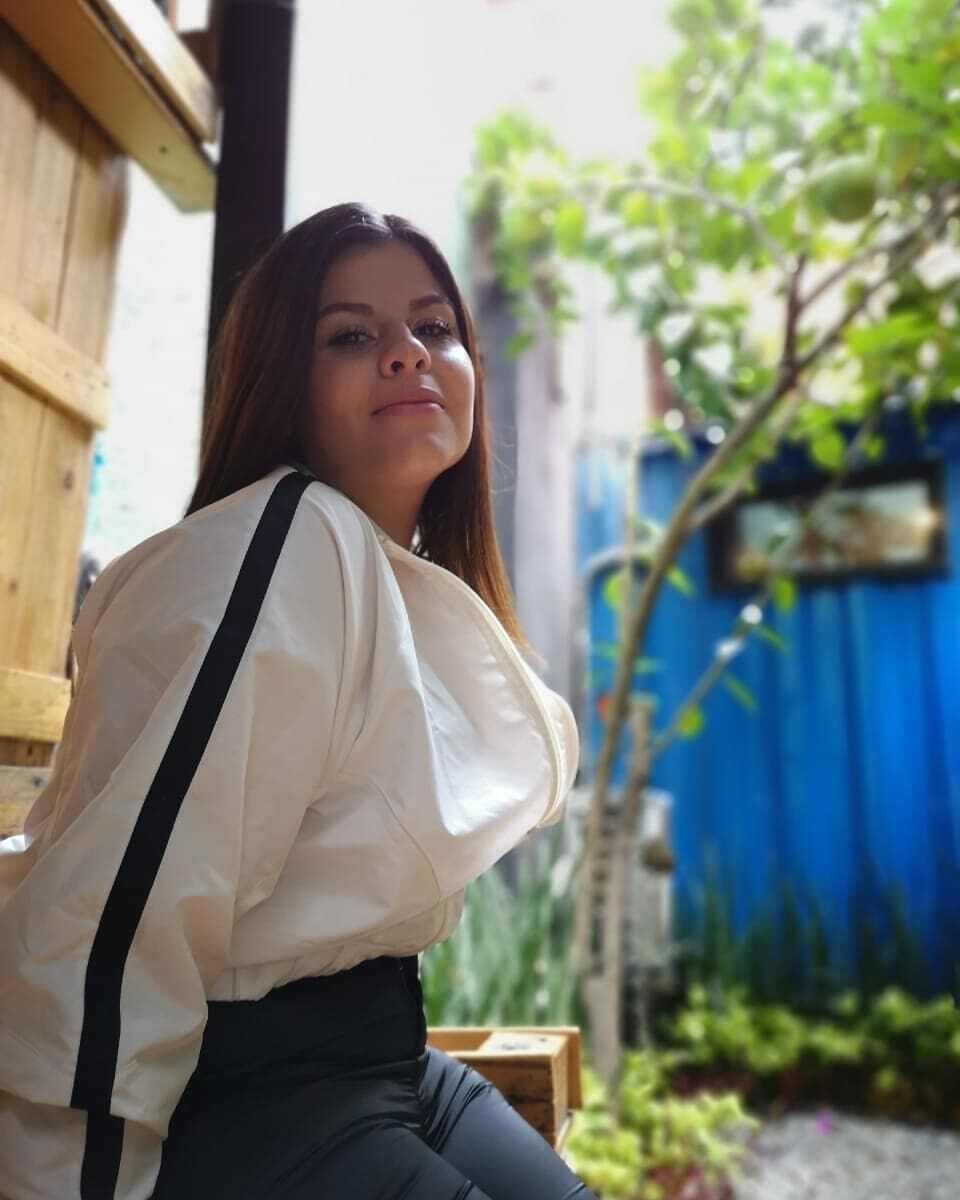 La cantante Fernanda Rodríguez deleitará a los papás con su hermosa voz. Facebook.