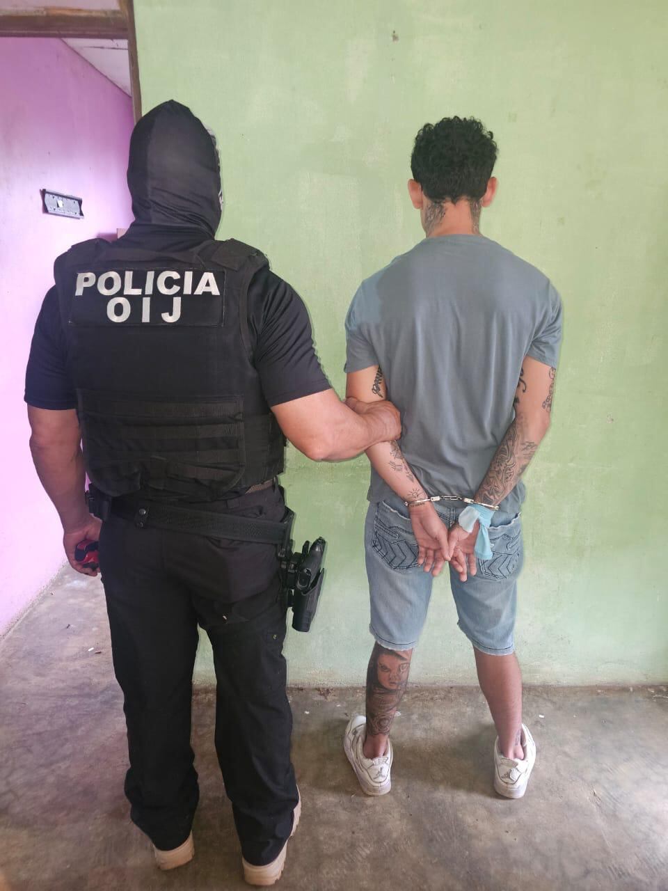 Un hombre de apellido González, de 20 años, podría pasar la misma cantidad de años que tiene en la cárcel o hasta más, al confirmarse que es el responsable de cometer un homicidio calificado. Foto: OIJ