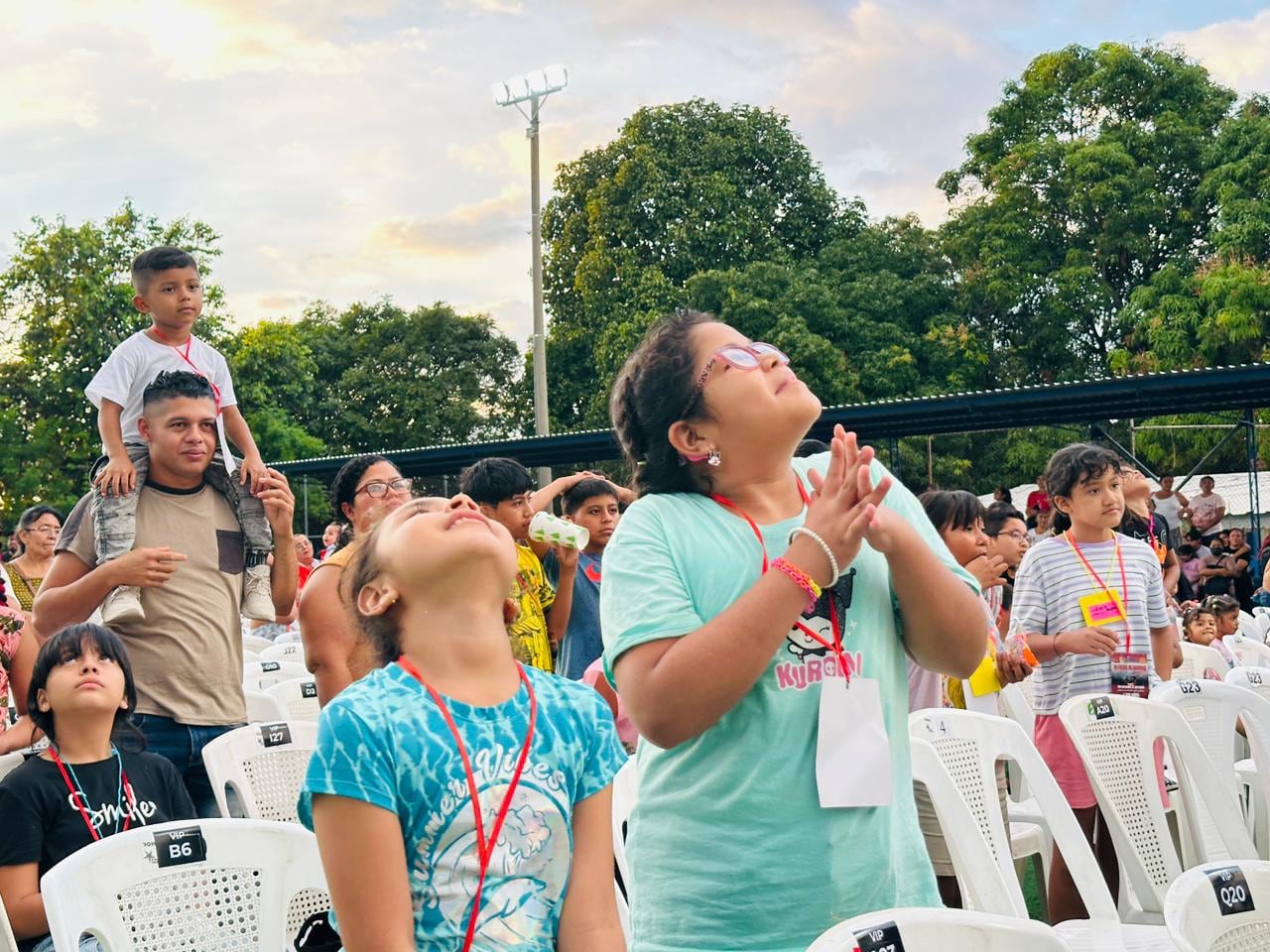 Padre Sergio Valverde celebró fiestas en Honduras y El Salvador
