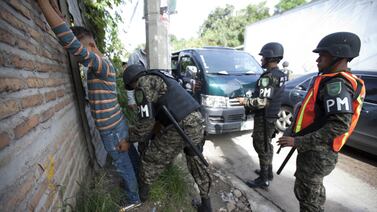 Capturan a famoso exfutbolista hondureño debido a su relación con el narcotráfico