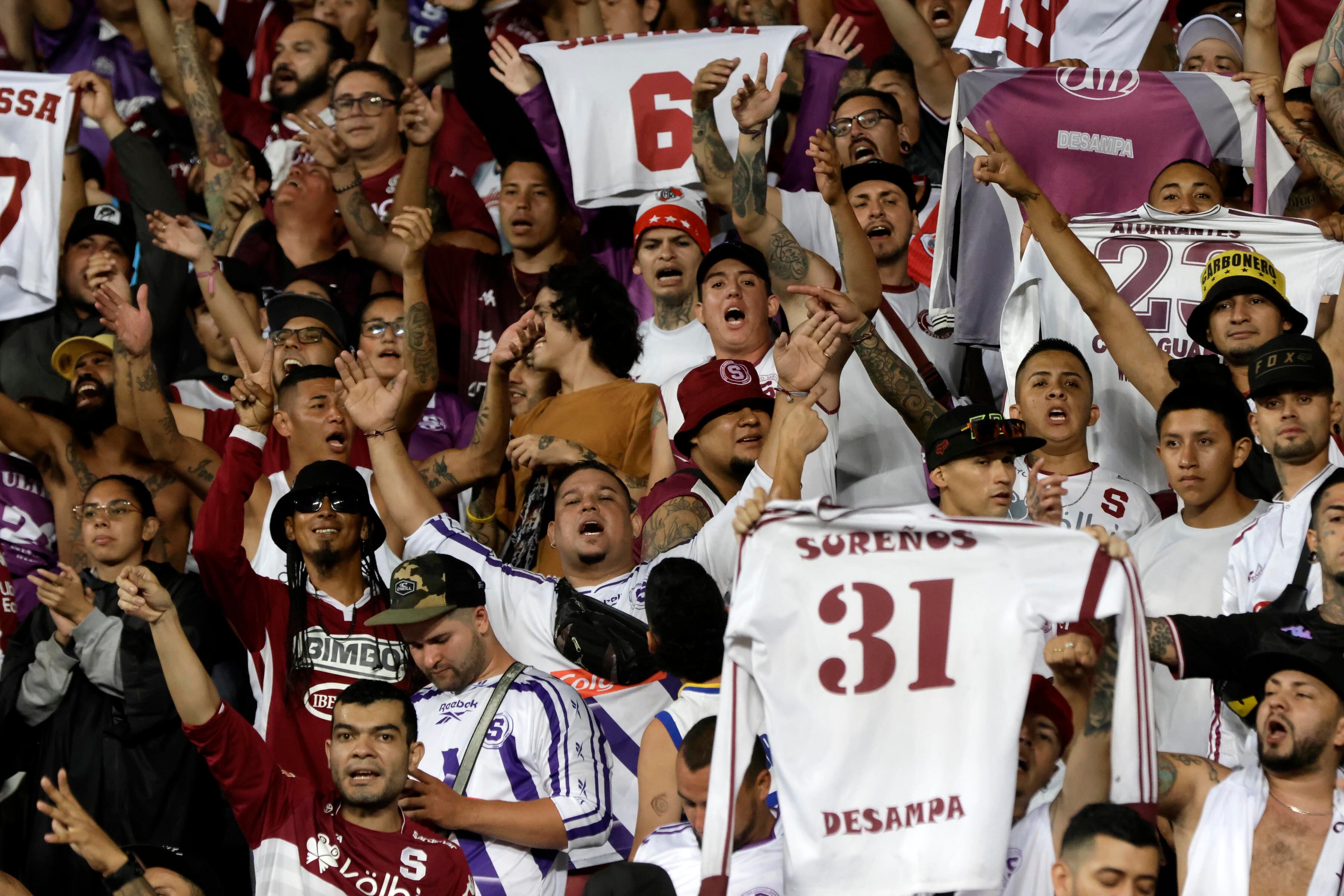01/10/2023. Estadio Ricardo Saprissa Aymá, Tibás. Hora: 06:00 p.m. Partido de la Jornada 13 del Torneo de Apertura 2023 disputado entre el Deportivo Saprissa y la Asociación Deportiva Guanacasteca en el Estadio Ricardo Saprissa Aymá , Tibás. Fotos: Mayela López