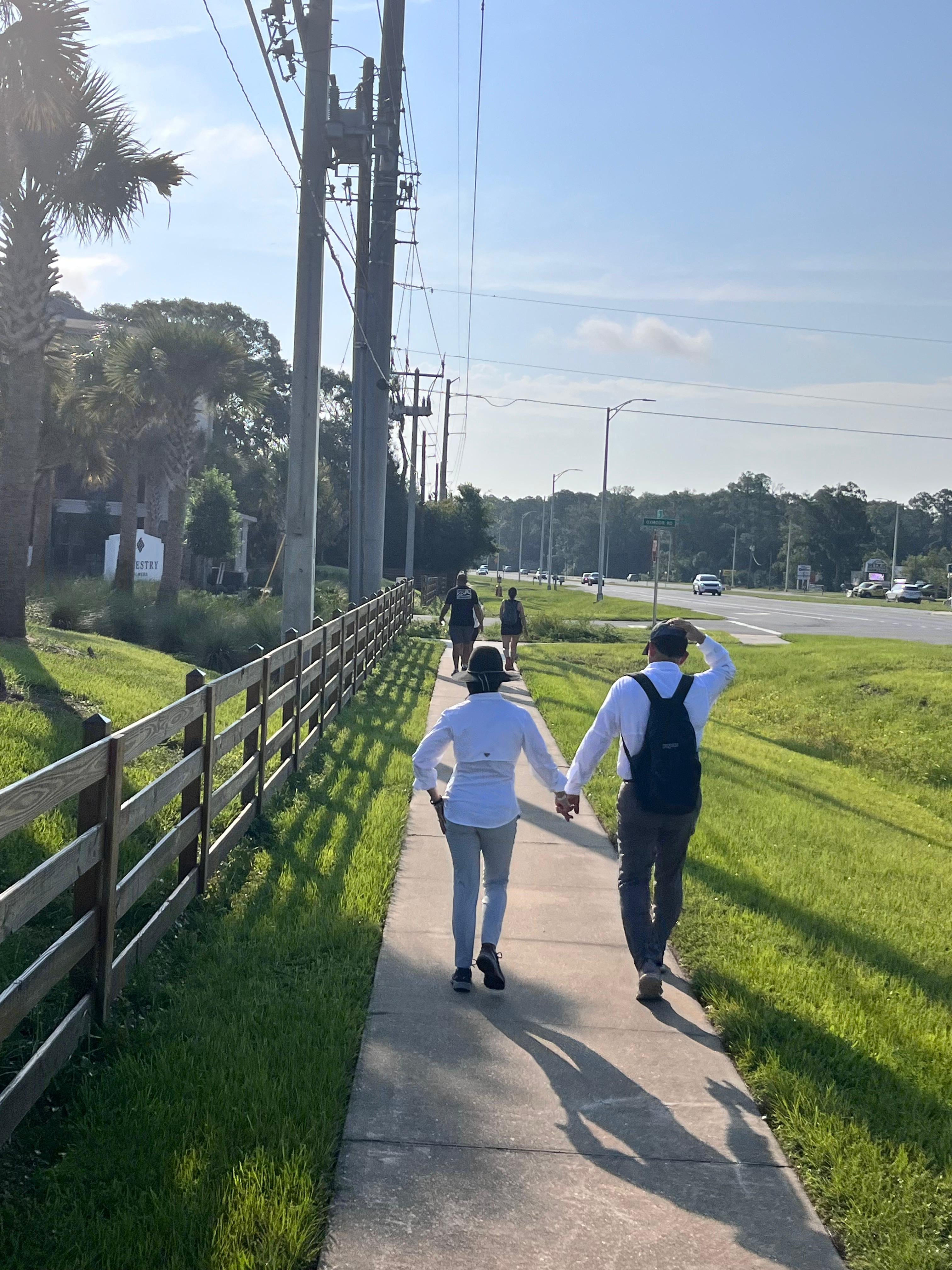 El sábado 1 de agosto del 2026 va a quedar con letras de amor dentro de la historia mariana de Costa Rica. Una nueva romería de 31 kilómetros realizaron 14 costarricenses en Miami, Estados Unidos.
