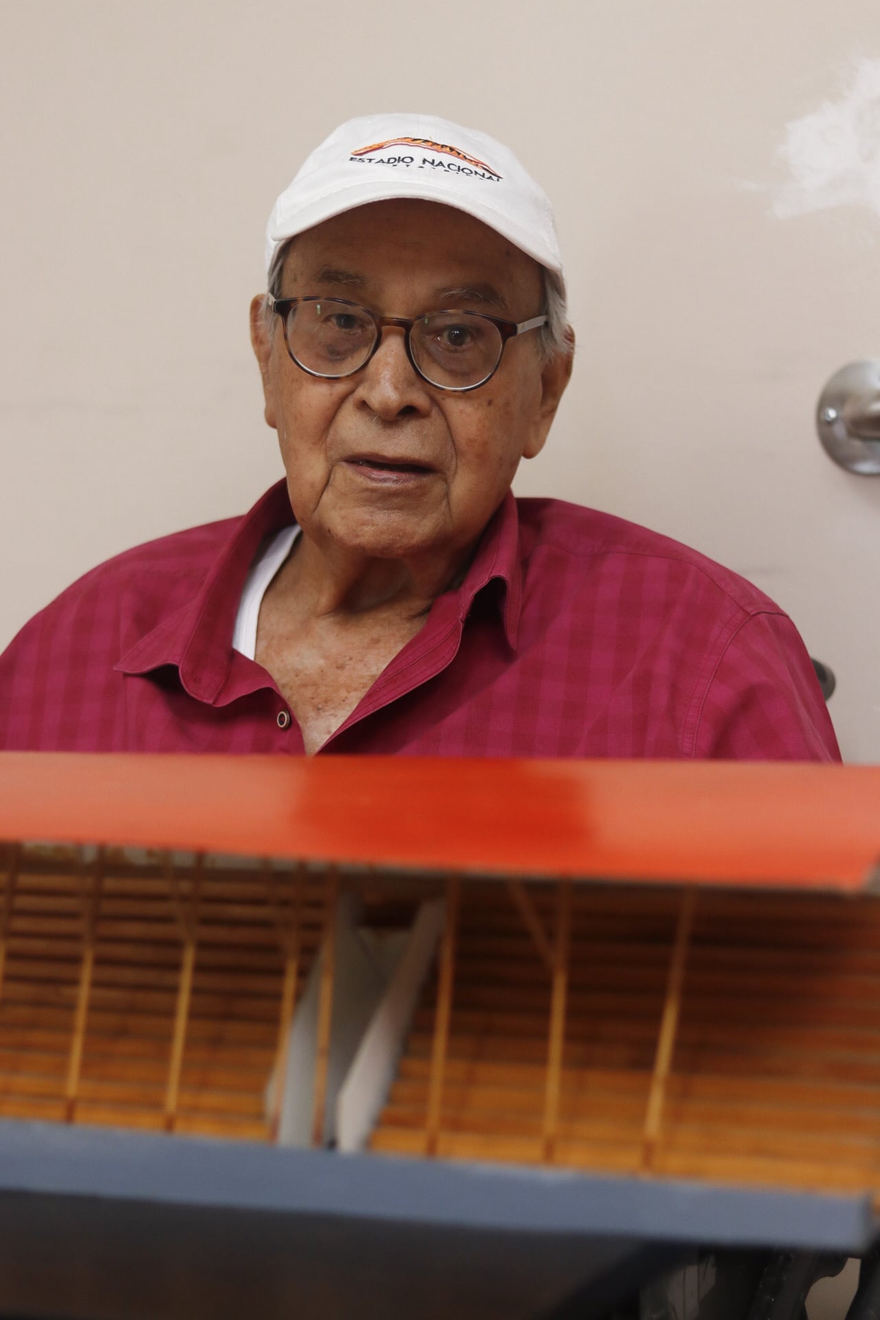 09/10/2024. Retratos en entrevista a Egon Luciano Arroyo. Hatillo. Fotografía: Lilly Arce.