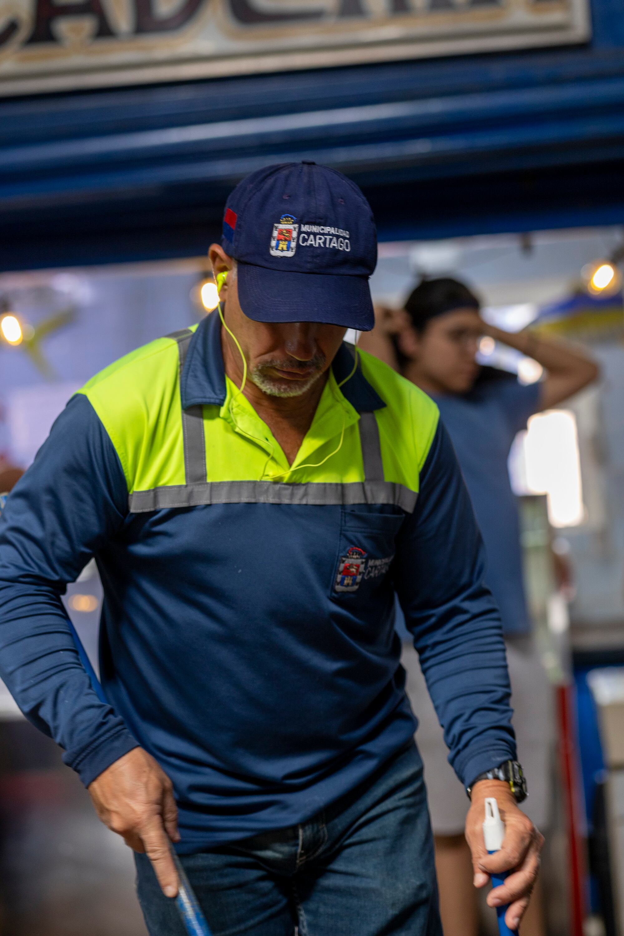 18/02/2025, Cartago, recorrido alrededor del mercado central, para encontrar trabajadores para la sección Héroe Anónimo.