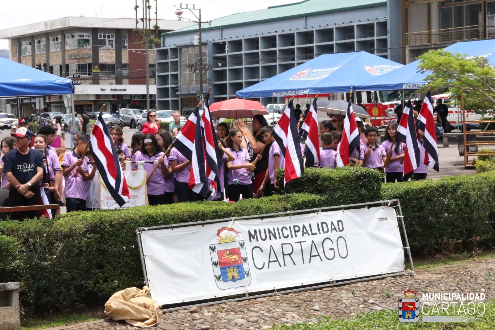 Campana de la Independencia volvió a las Ruinas de Cartago con una réplica exacta de 290 kilos el 7 de mayo del 2026