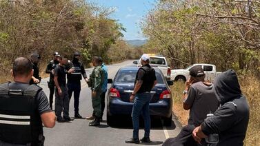 Detienen a supuesto traficante de personas tico cuando trasladaba 4 nicaragüenses