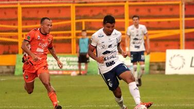 ¿Fue penal o no? Henry Bejarano aclara polémica jugada con la que Puntarenas le empató a Cartaginés