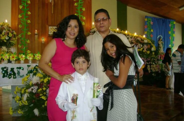 La nicaragüense Claudia Vargas celebró el Día de la Madre lejos de sus hijos