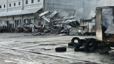 Impresionante: vea las fotos del incendio que afectó varias bodegas en Desamparados