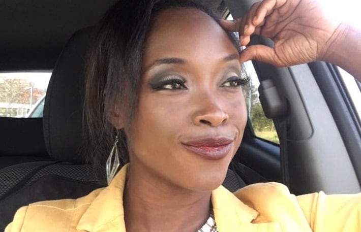 Famosa Presentadora Rompe con Novio por Discusión Sobre Papel Higiénico