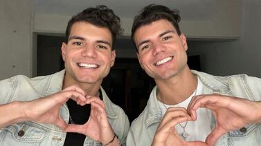 Gemelos Castillo fueron invitados de lujo en alfombra roja de los Premios Billboard