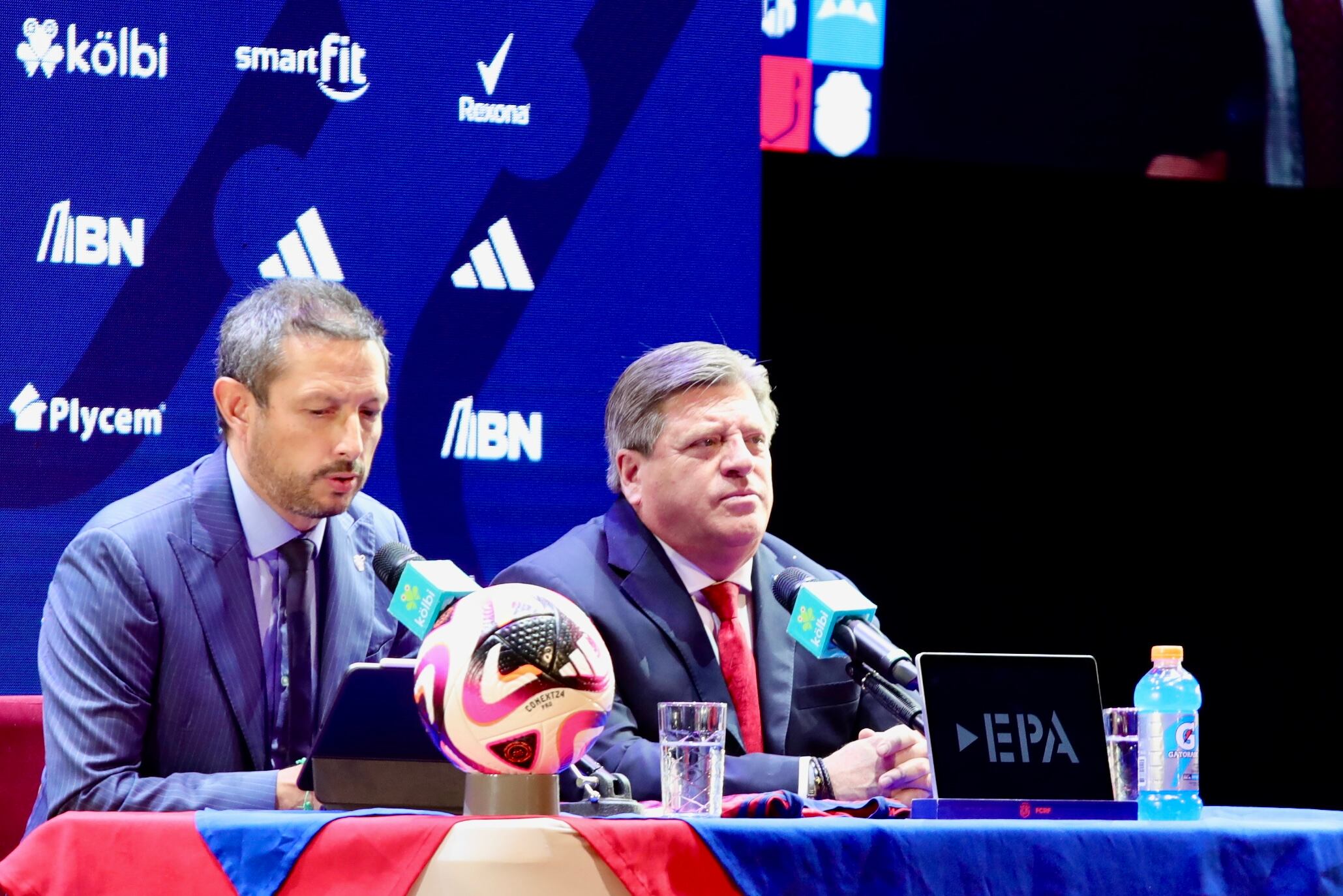 Miguel Herrera ( El Piojo )