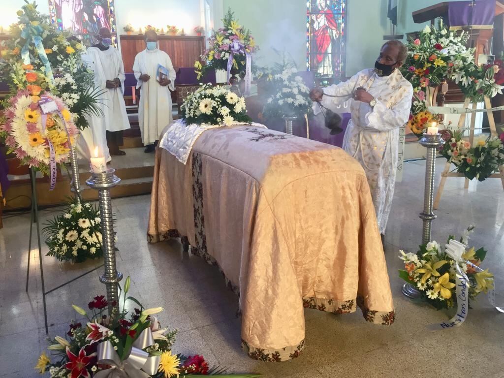 Funerales de Víctor Hansel. Raúl Cascante.