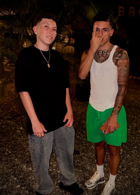 Cris Valencia, cantante e influencer colombiano.