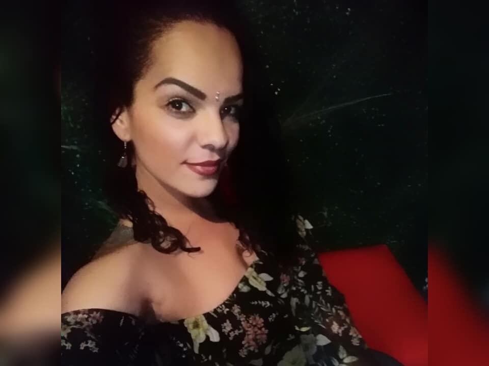 Braidyn Badilla, de 35 años fue asesinada en el baño del local que recién había abierto. Foto Mario Badilla.