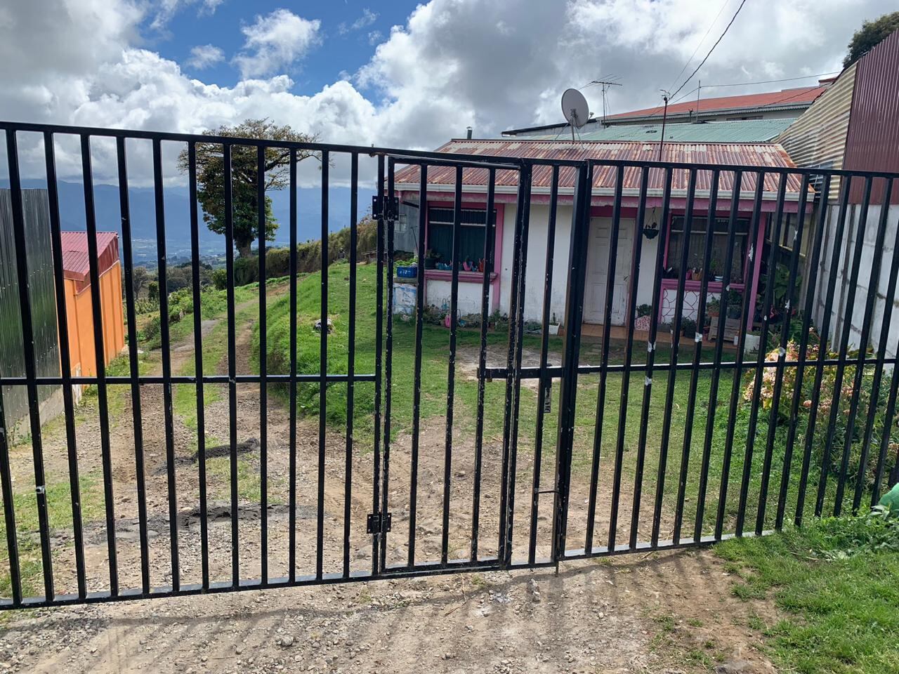 Joven de 18 años fue asesinada en Pacayas de Cartago. Foto cortesía para La Teja.