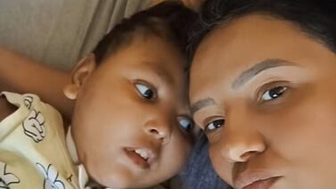 “Adopté a un bebé con hidrocefalia que fue abandonado donde trabajaba y viví los mejores cinco años de mi vida”