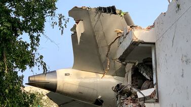 Durísimas imágenes del accidente aéreo en la India dan la vuelta al mundo