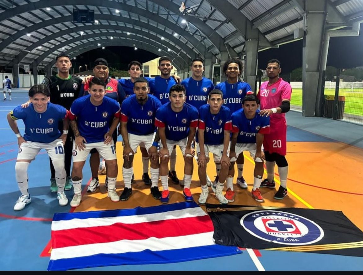 Barrio Cuba, equipo que representa a Costa Rica en un torneo de fútbol salón. Cortesía.