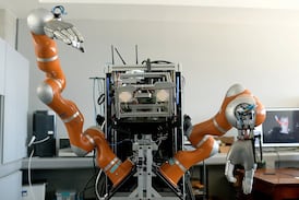 En Costa Rica crean un robot humanoide que se acerca a la realidad futurista de la película “Yo, Robot”