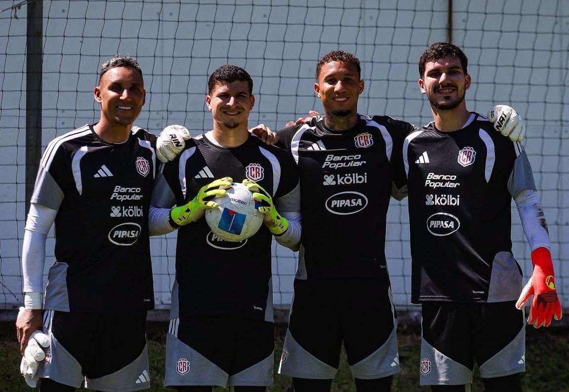 Keylor Navas, Bayron Mora, Patrick Sequeira y Abraham Madriz son los cuatro porteros convocados a la Selección de Costa Rica para estos juegos. De ellos, Mora no viajó a Nicaragua.