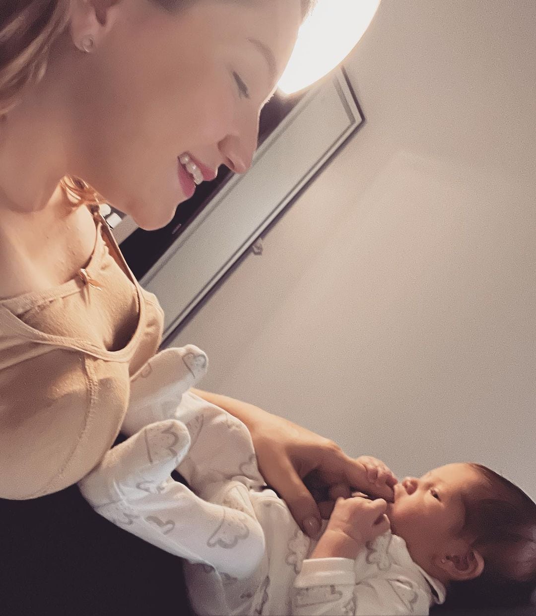 La chef Sophia Rodríguez se convirtió en mamita el 1 de agosto.