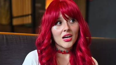 Imitadora de Pelando el ojo aparece por primera vez sin pelucas tras sobrevivir al cáncer