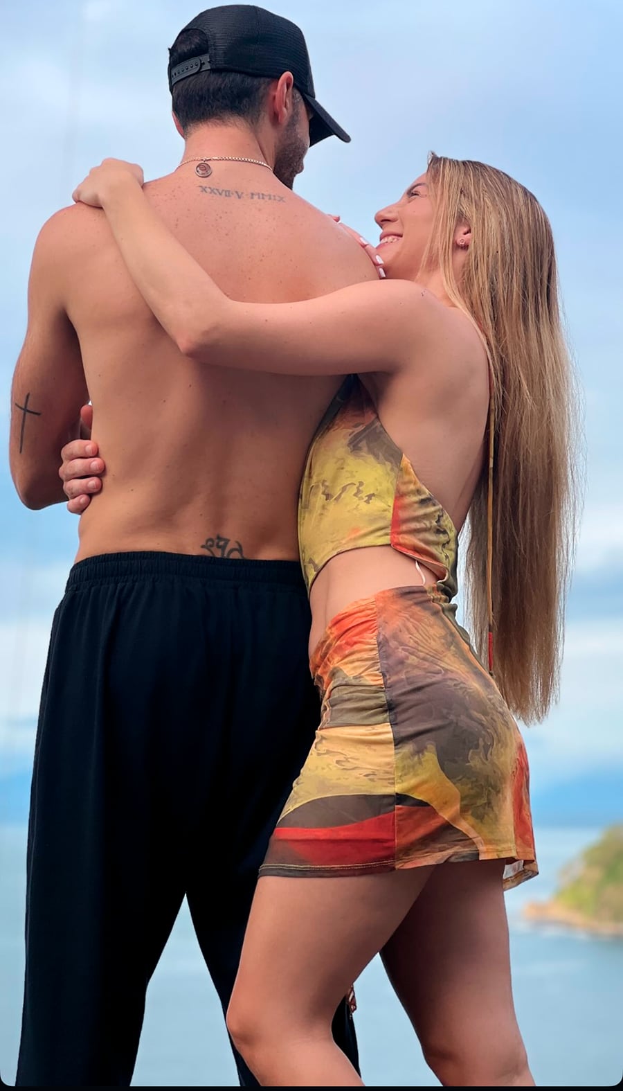 Toni Costa y Mimi Ortiz confirman su relación amorosa.