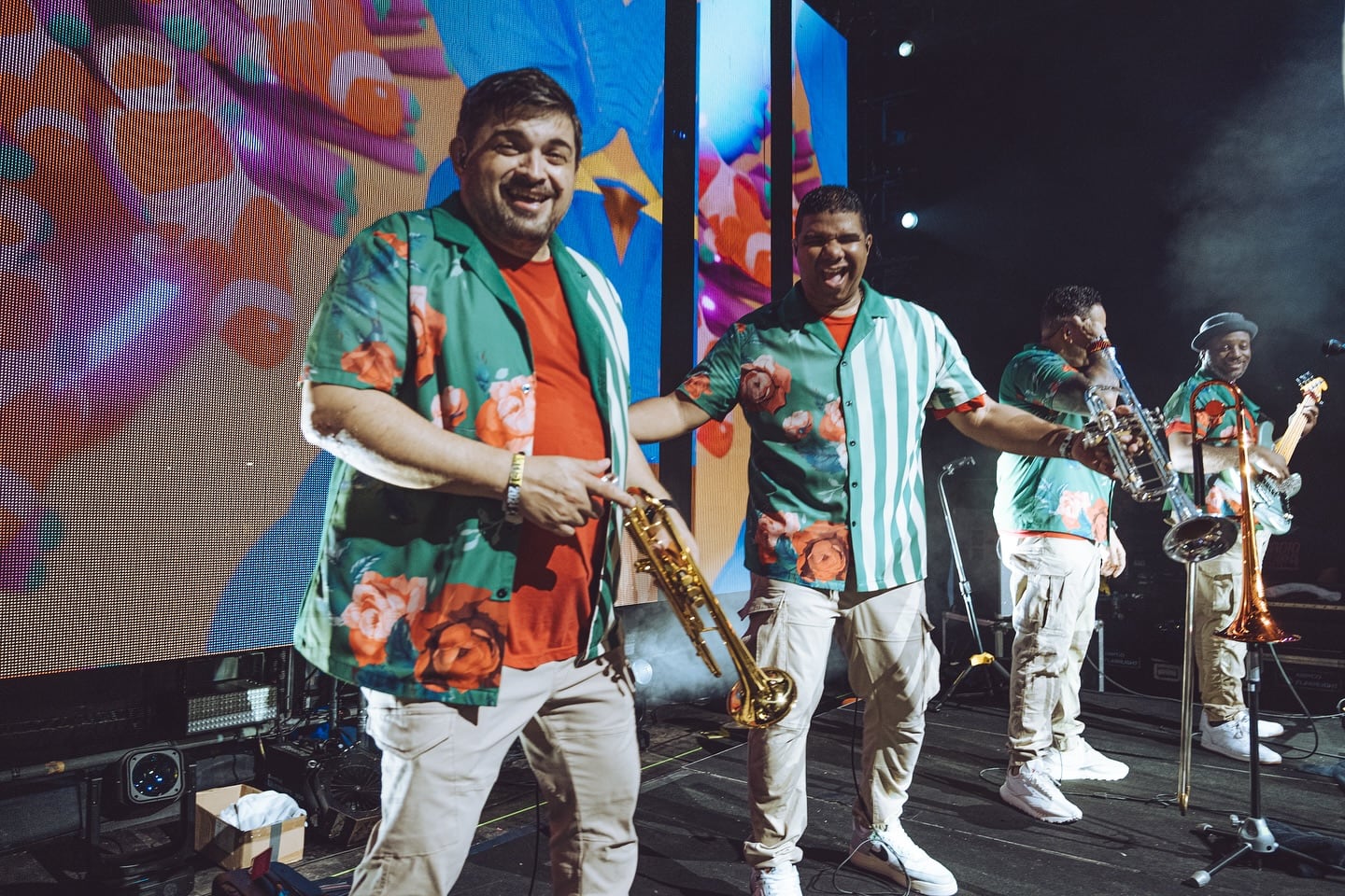 El costarricense Ernesto Núñez Chacón tiene 38 años, es trompetista y desde el 2010 es integrante de la 4.40, la banda del cantautor dominicano Juan Luis Guerra quien el pasado 14 de noviembre se ganó 4 grammies más para un total de 28.