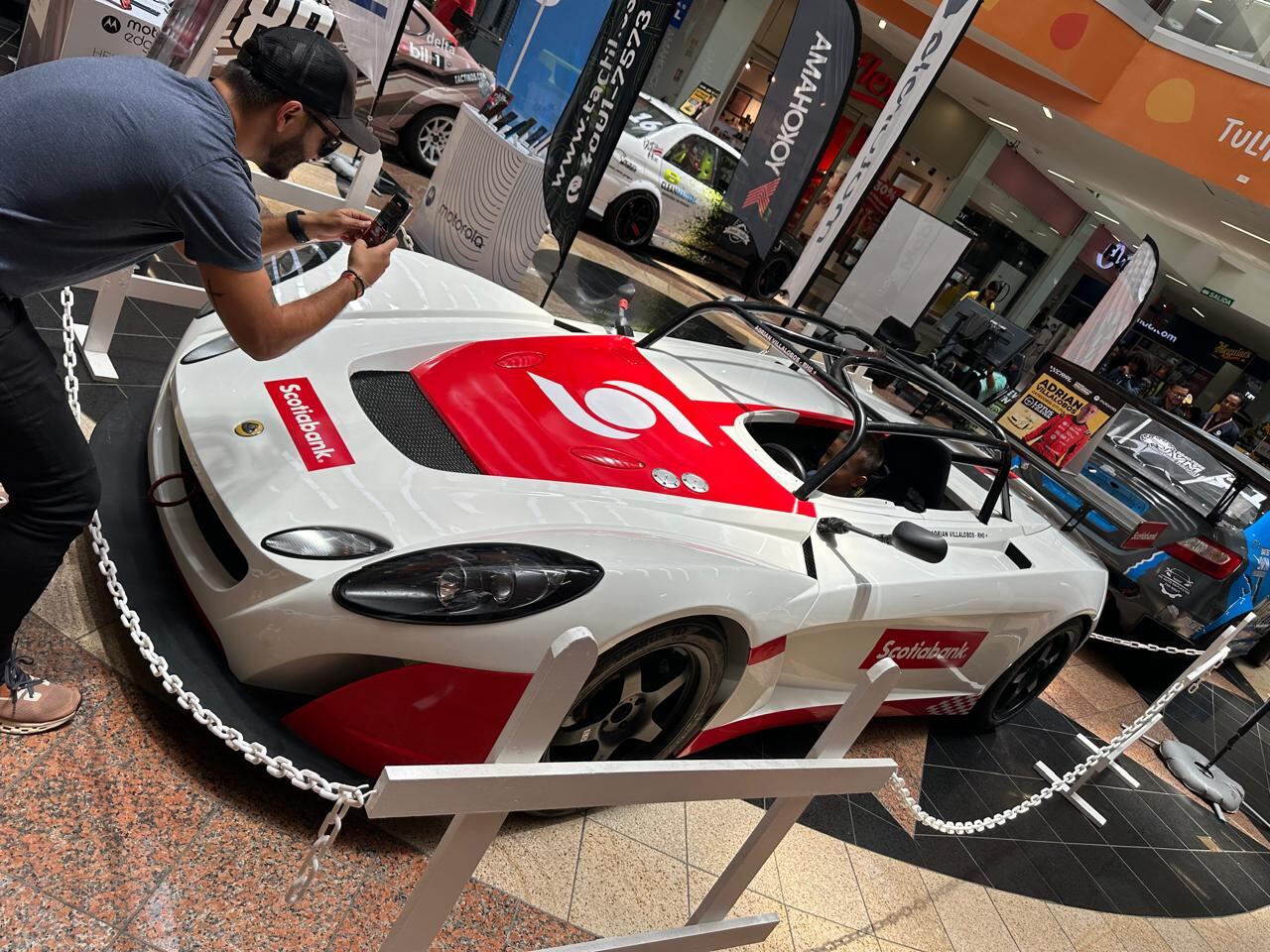 Lotus 2 eleven, dos de dos, Adrián Villalobos, chuzo de la semana