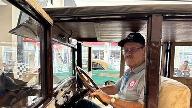 Chevrolet de 1927 es el chineado de don Allan Gutiérrez tras 12 años de restauración