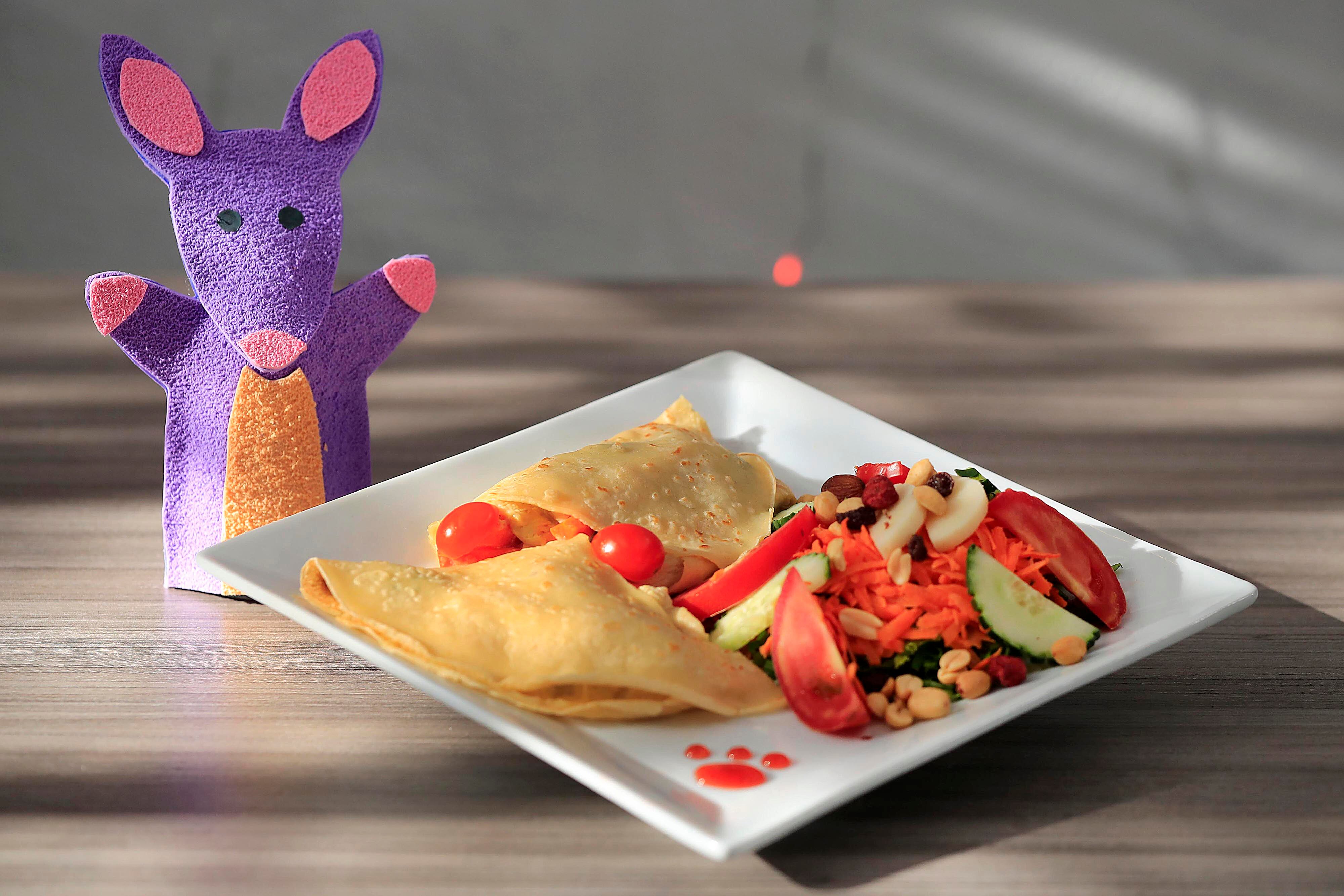 05/02/2024     San Pedro De Montes de Oca. Heeler House Café, el espacio perfecto para disfrutar de una deliciosa comida mientras los pequeños juegan y se divierten. Aquí se puede disfrutar desde croissants arreglados hasta crepas, saladas y dulces o libres de gluten, además de las deliciosas bebidas calientes como capuchinos con sabor, o frías como los frappuccinos Winnie.