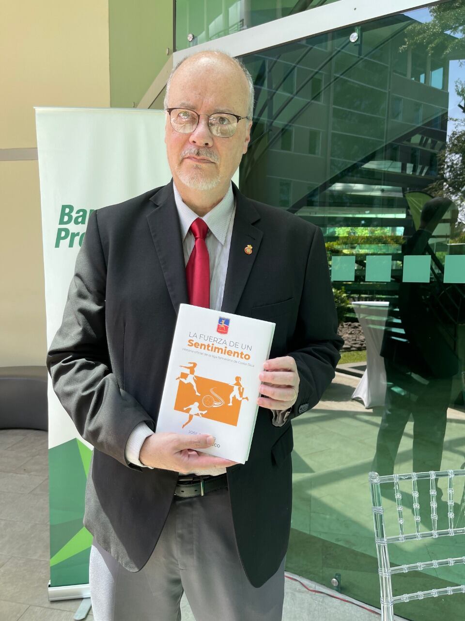 Antonio Pastor, historiador, libro "La Fuerza de un sentimiento"