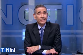 (Video) Después del socollón en Teletica, Ignacio Santos aparece sonriente junto a joven venezolana