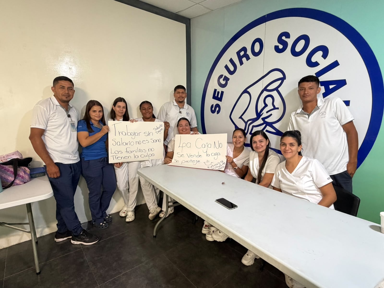 Área de salud de Bagaces también se sumó a la huelga, denotando el movimiento a nivel nacional. Foto: Cortesía Rodrigo López ANPE.