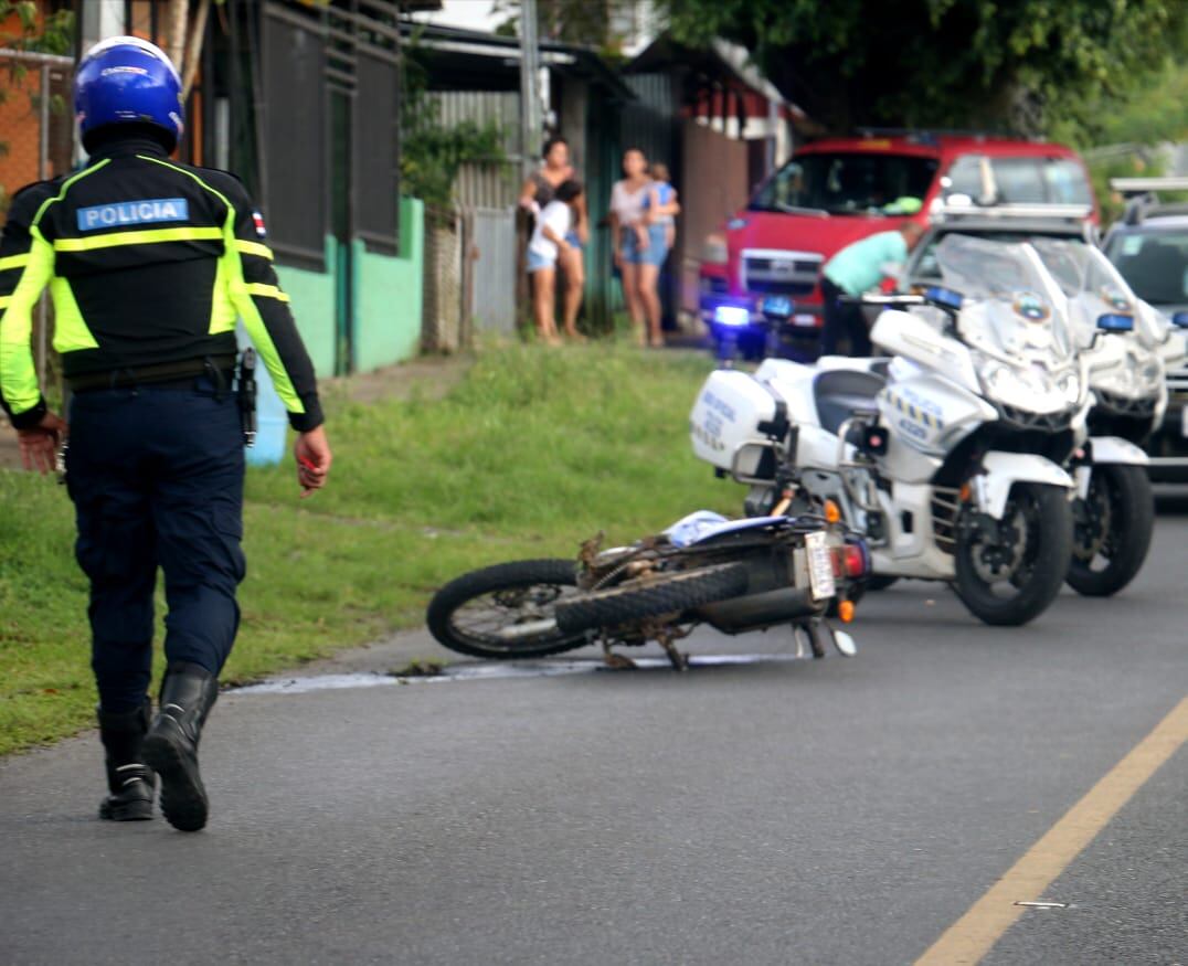 Hombre es asesinado dentro de iglesia en Guápiles,. Foto Reyner Montero.