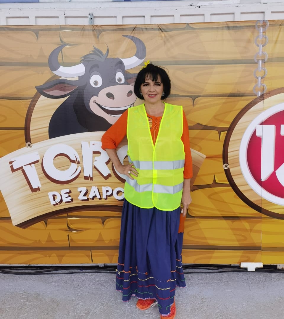 Tatiana Jiménez Esquivel, con su personaje de Esmeregilda.