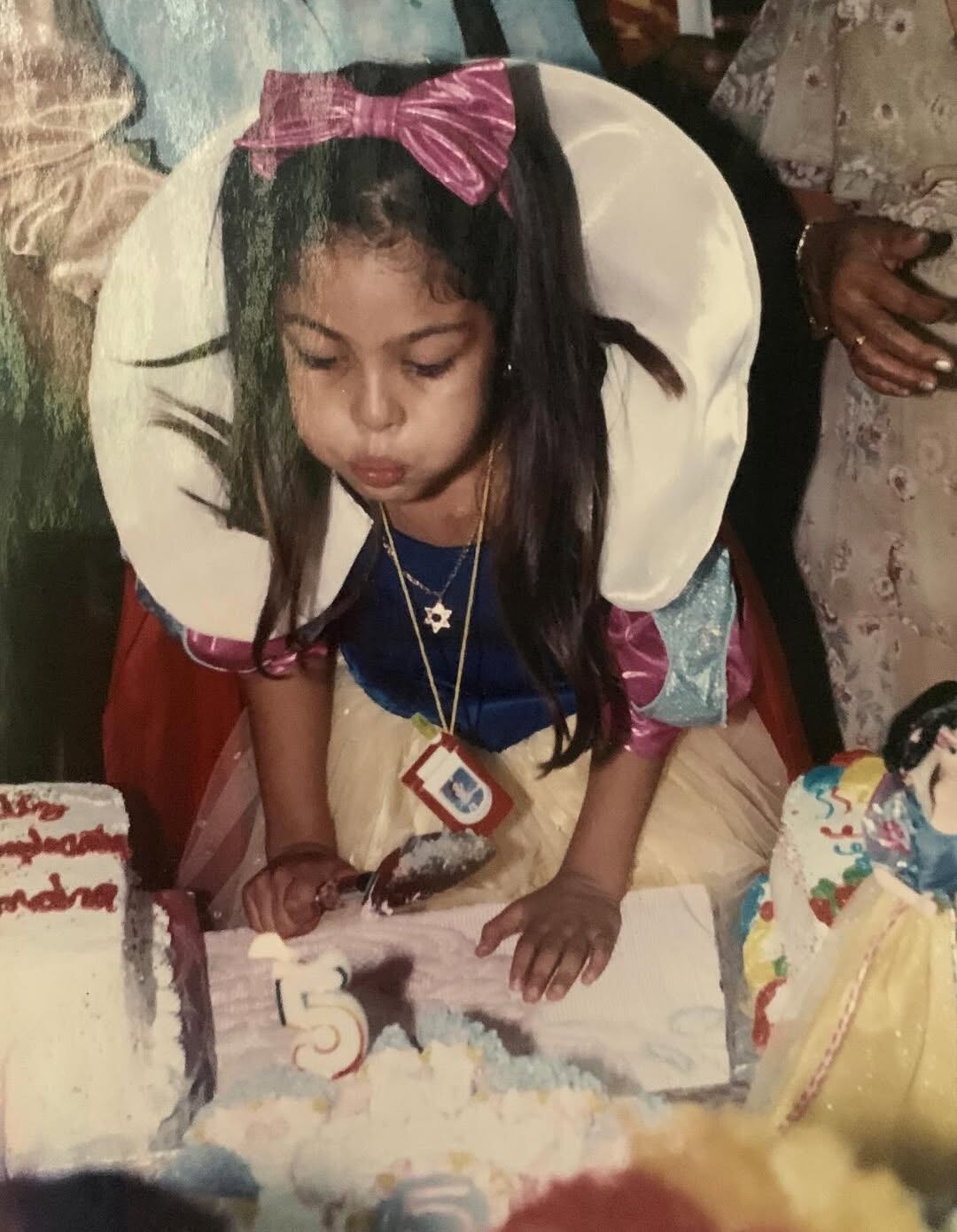 La modelo nicaragüense, Sheynnis Palacios, está de manteles largos este 30 de mayo y la ocasión la celebró con una increíble transformación que está dando de qué hablar.