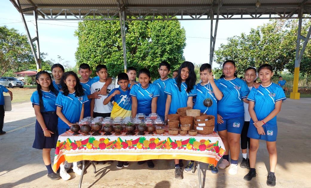 En el Liceo Rural de San Joaquín de Cutris, en San Carlos, desde hace cuatro años todos los estudiantes que inician el curso lectivo lo finalizan.