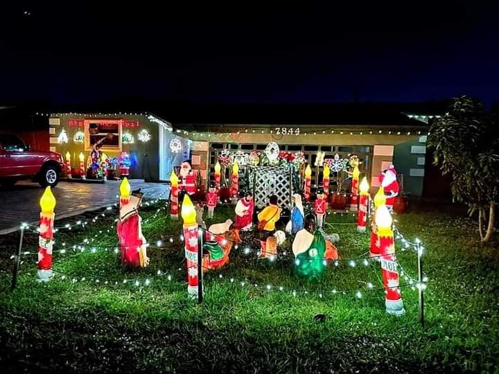 Amor y pasión por la Navidad se convirtieron en un escape para joven con autismo.