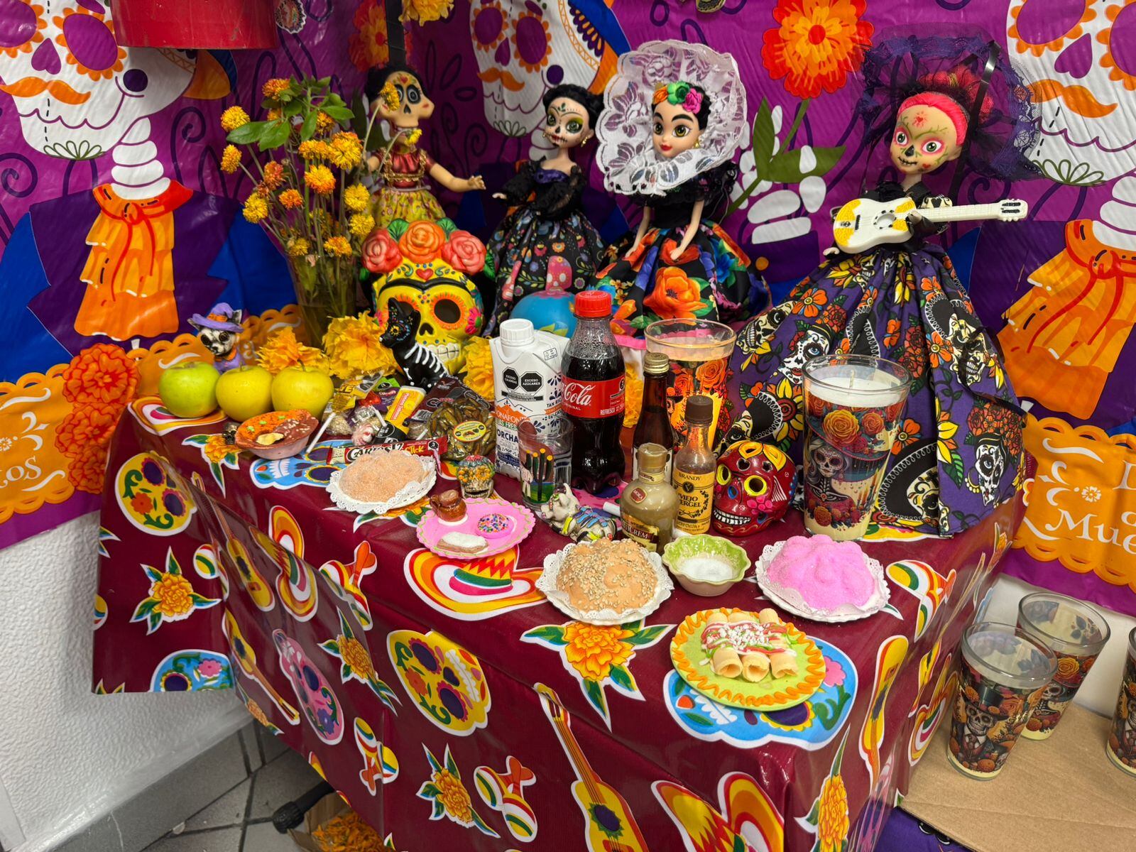 Este lindo altar lo tenían en un supermercado muy famoso en México. Foto: Marcelo Poltronieri