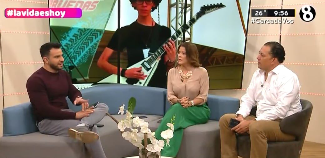 Fabiola Herra y su novio Fabio Fernández en canal 8