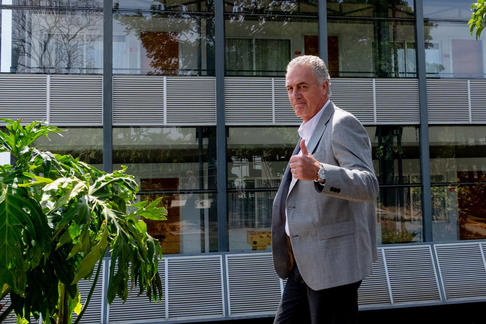 Gustavo Alfaro y presidentes de clubes