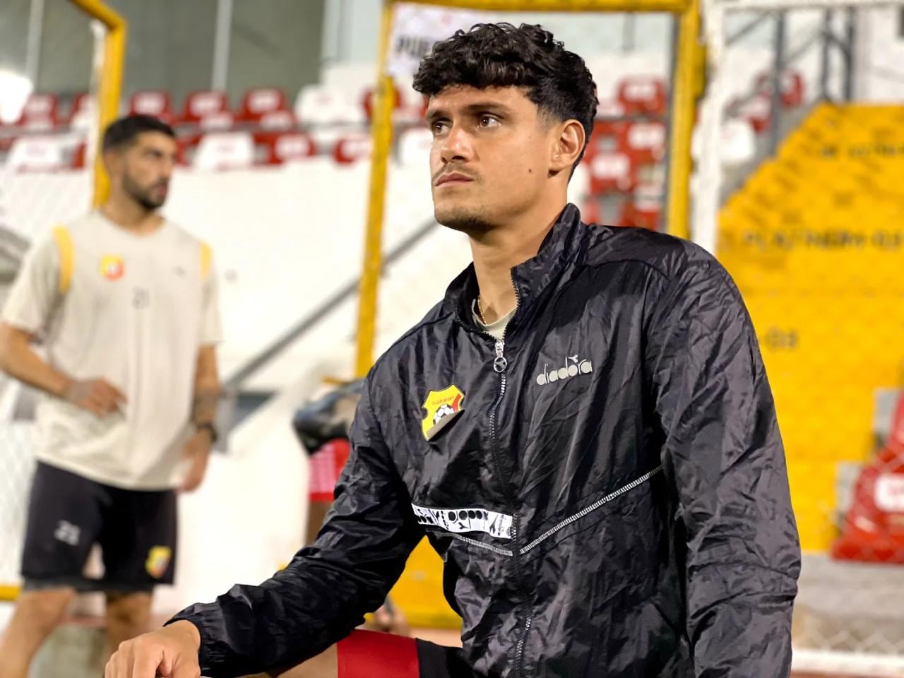 Futbolista del Herediano se roba el show en el Circo Hermanos Fuentes Gasca