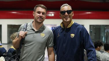 Giorgio Armani se une a larga lista de famosos que mueren después de que Aarón Ramsey anota un gol