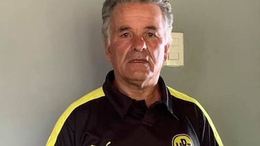 Kike, el futbolista de 70 años que sigue jugando con el mismo equipo desde hace casi medio siglo