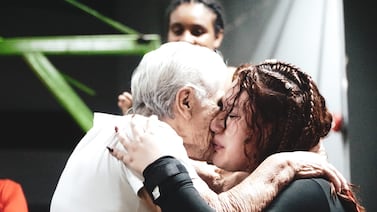 Limón 2026: Bisabuelita de 85 años y su bisnieta de 14 llenaron de amor y ternura el rudo deporte de las pesas